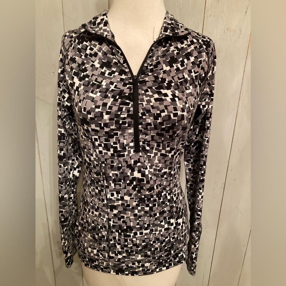 Soybu Womens Sweater Size Small Gray Digital Camo 1/4 Zip Pullover Long …